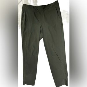 Athleta Brooklyn Ankle Pant size 8